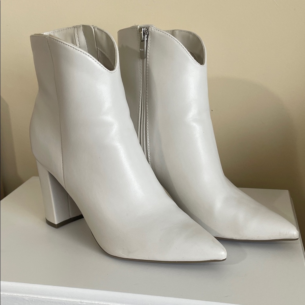 Marc Fisher Women’s White Heeled Boot